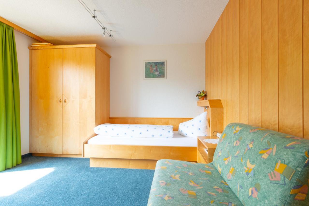 Haus Furka Hotel Damuels Kültér fotó