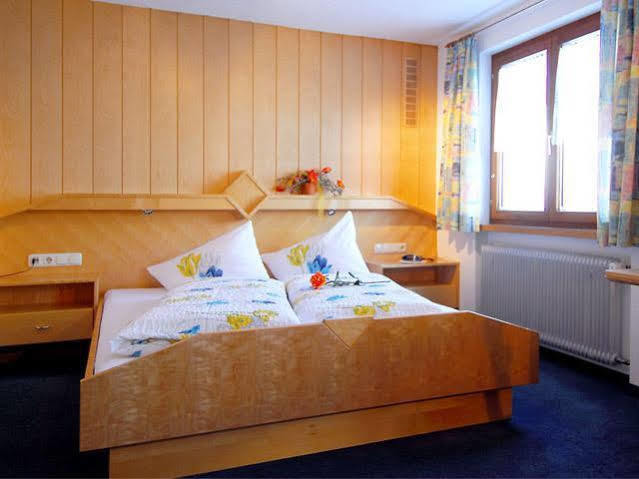 Haus Furka Hotel Damuels Kültér fotó